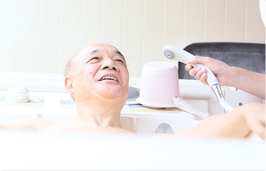 入浴の様子｜特別養護老人ホーム